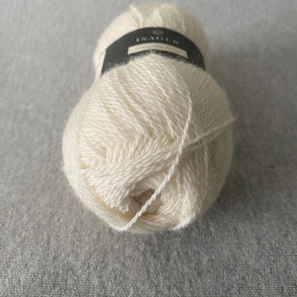 NWT Isager Highland Wool Colour E0 Natural Lot of 1 - Picture 5 of 6